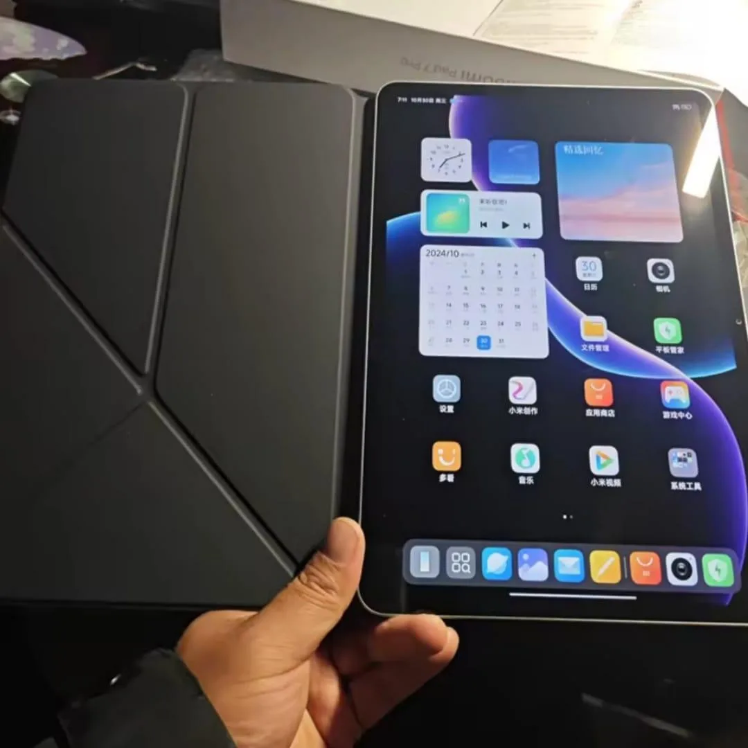 کیف کلاسوری اسمارت شیائومی مناسب برای تبلت شیائومی Pad 7 / Pad 7 Pro همراه با جای قلم